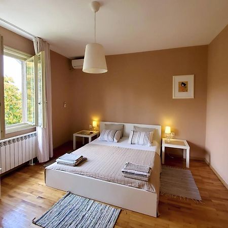 Sunny Central Apartment Sofia Exteriör bild